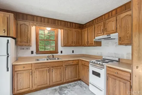 55 Dolly Lane Highlands NC 28741