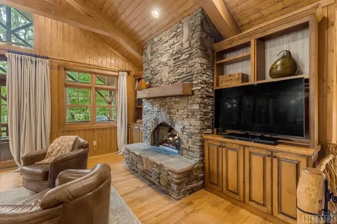 151 Cart Path Cullowhee NC 28723