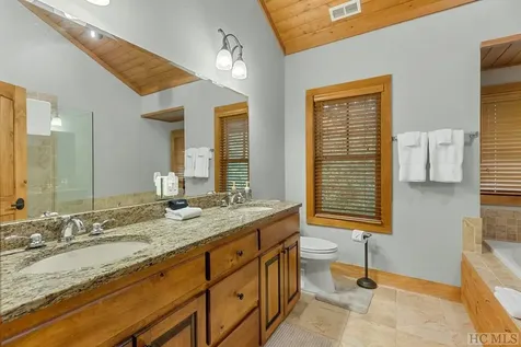 151 Cart Path Cullowhee NC 28723