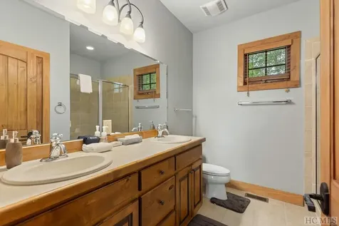 151 Cart Path Cullowhee NC 28723