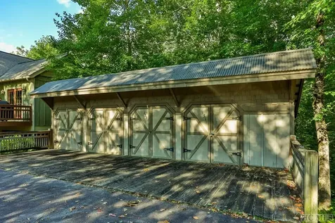 151 Cart Path Cullowhee NC 28723