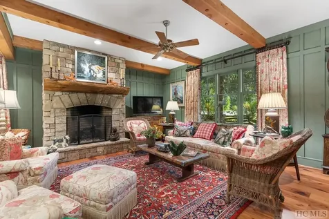 18 Village Walk Highlands NC 28741
