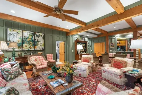 18 Village Walk Highlands NC 28741