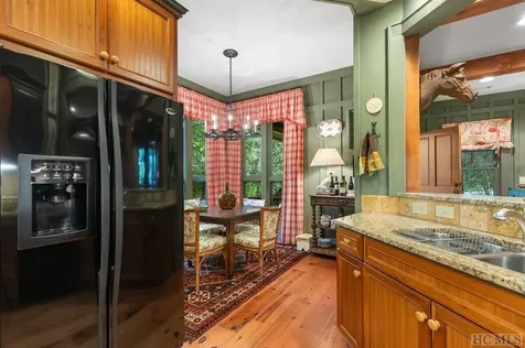 18 Village Walk Highlands NC 28741