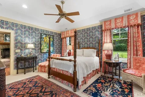 18 Village Walk Highlands NC 28741