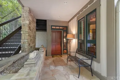 18 Village Walk Highlands NC 28741
