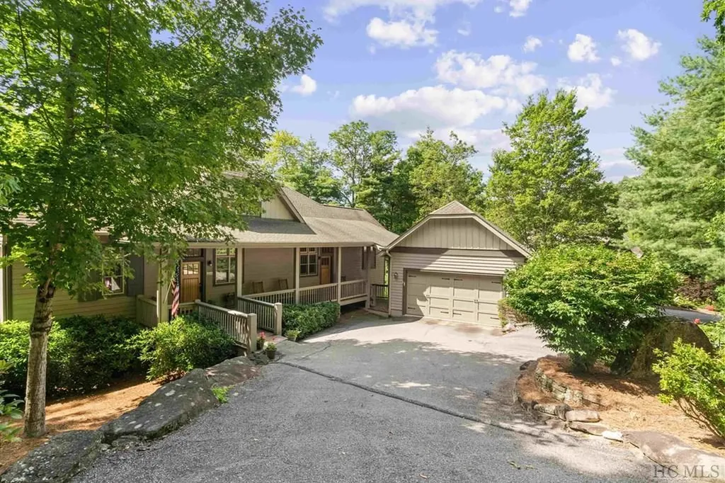 33 Arbor Green Cashiers NC 28717