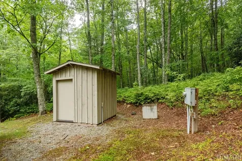 2463 Great Falls Drive Glenville NC 28736