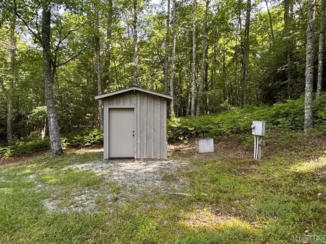 2463 Great Falls Drive Glenville NC 28736