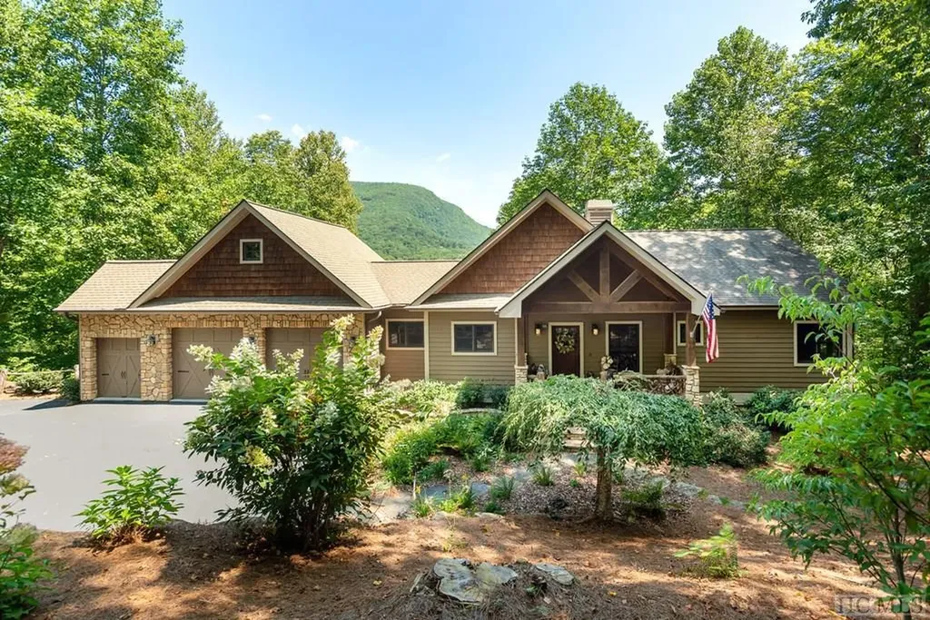 69 Hilltop Road Sapphire NC 28744