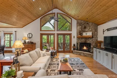 69 Hilltop Road Sapphire NC 28744