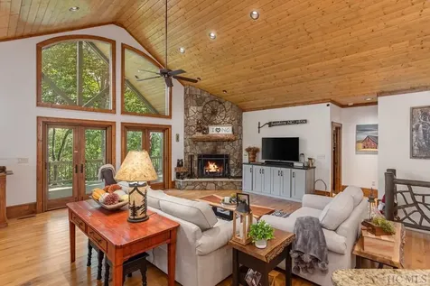 69 Hilltop Road Sapphire NC 28744