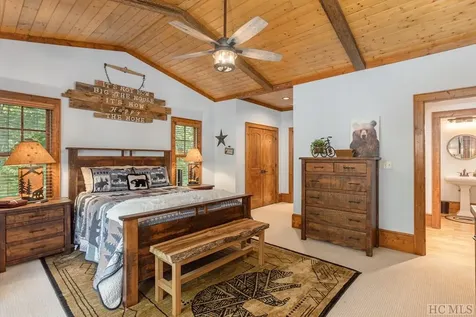 69 Hilltop Road Sapphire NC 28744