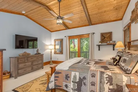 69 Hilltop Road Sapphire NC 28744