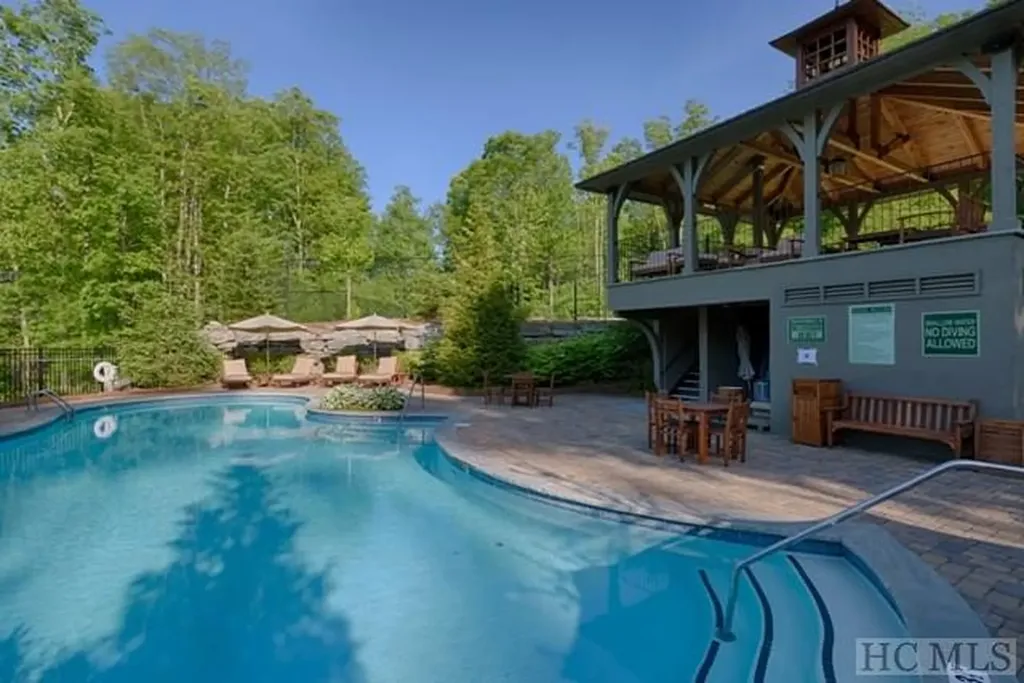 175/176 Pinehurst Court Highlands NC 28741