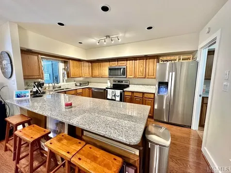 214 Needlepine Lane Sapphire NC 28774