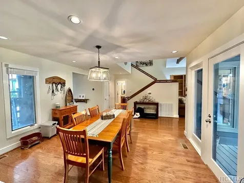 214 Needlepine Lane Sapphire NC 28774