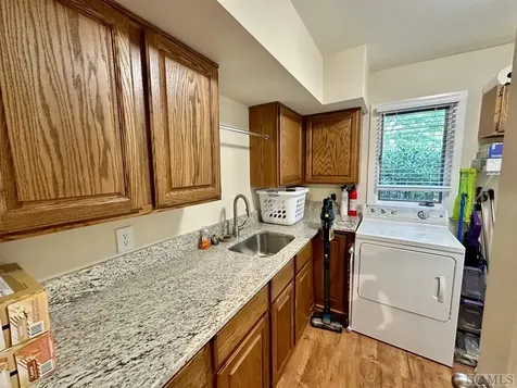 214 Needlepine Lane Sapphire NC 28774