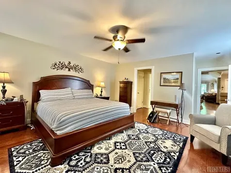 214 Needlepine Lane Sapphire NC 28774