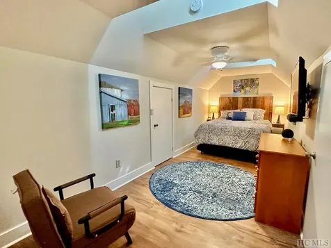 214 Needlepine Lane Sapphire NC 28774