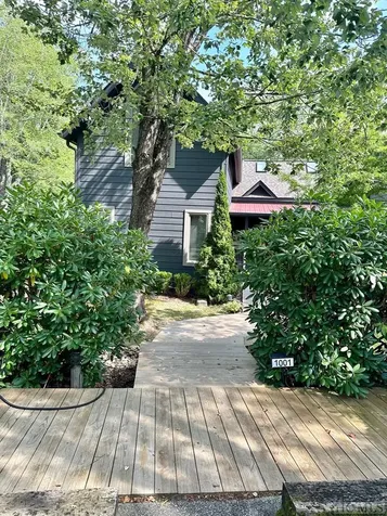 214 Needlepine Lane Sapphire NC 28774
