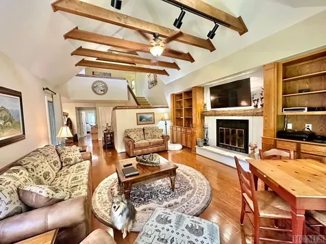 214 Needlepine Lane Sapphire NC 28774