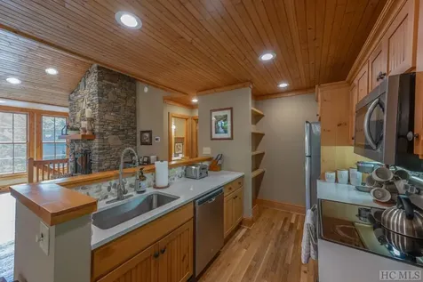 133B Portland Ridge Cashiers NC 28717