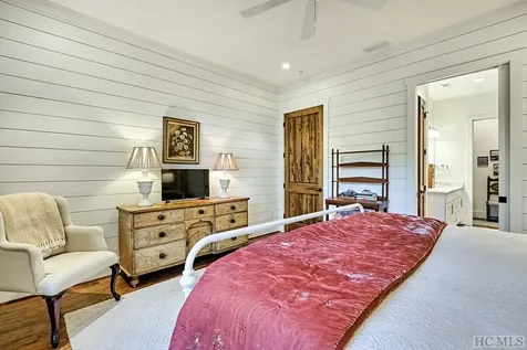 62 Old Willow Circle Cashiers NC 28717