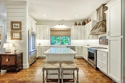 62 Old Willow Circle Cashiers NC 28717