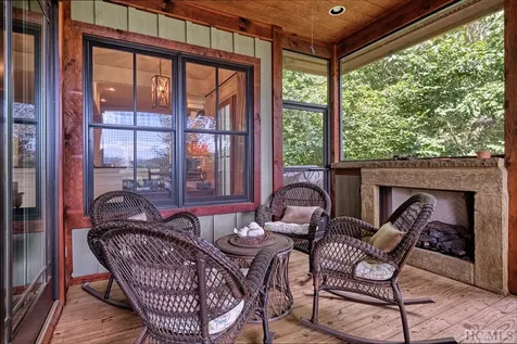 40 Upper Cottage Lane Highlands NC 28741