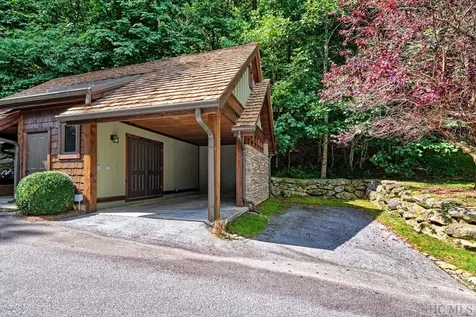 40 Upper Cottage Lane Highlands NC 28741