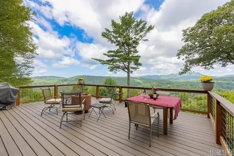 324 North Drive Highlands NC 28741