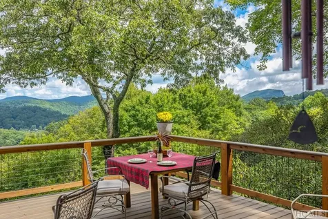 324 North Drive Highlands NC 28741