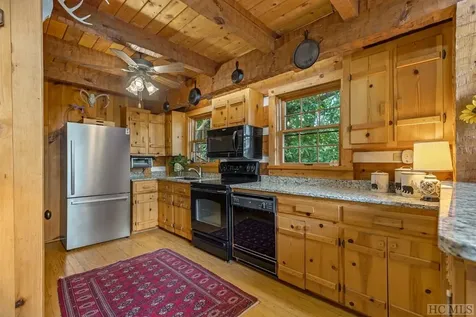 324 North Drive Highlands NC 28741