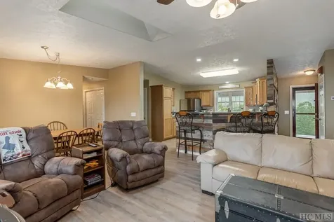 67 Old Tiger Trail Glenville NC 28736