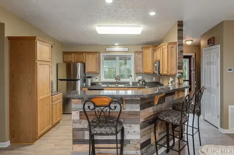 67 Old Tiger Trail Glenville NC 28736