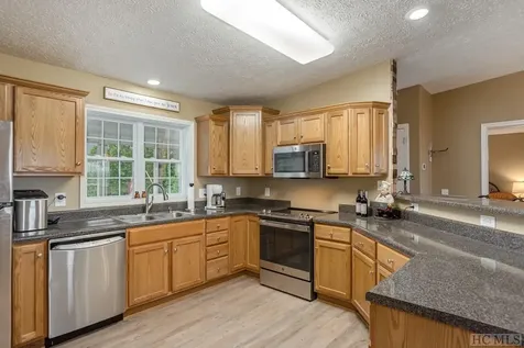 67 Old Tiger Trail Glenville NC 28736