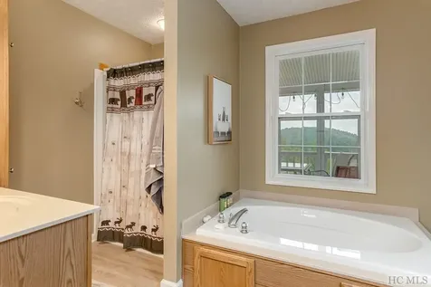 67 Old Tiger Trail Glenville NC 28736