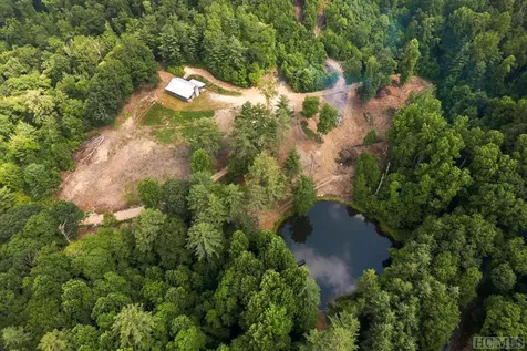 1517 Pilot Knob Road Glenville NC 28736