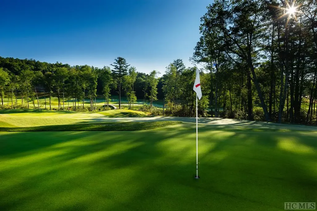 67/68 Double Branch Road Highlands NC 28741