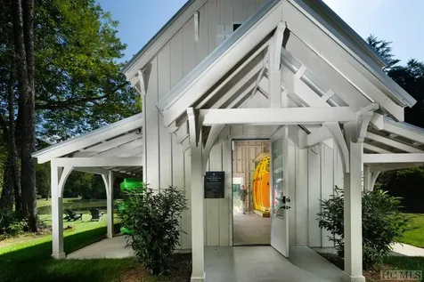 67/68 Double Branch Road Highlands NC 28741