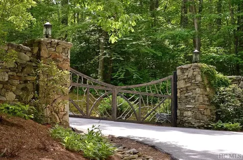 Lot 14 E Ridge Road Cashiers NC 28717