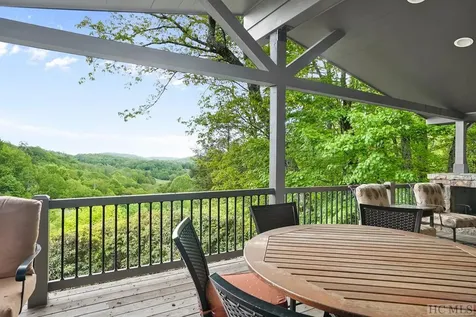 653 Country Club Drive Highlands NC 28741
