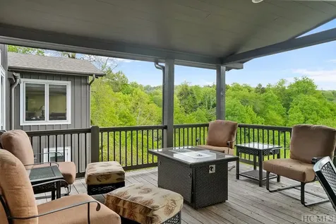 653 Country Club Drive Highlands NC 28741