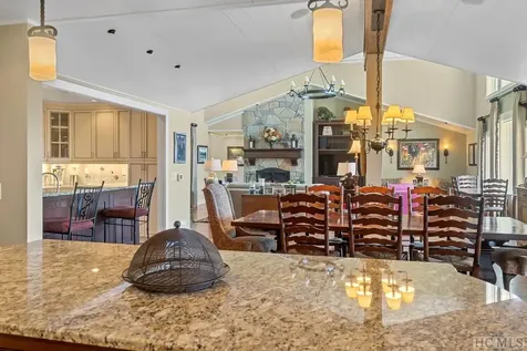 653 Country Club Drive Highlands NC 28741