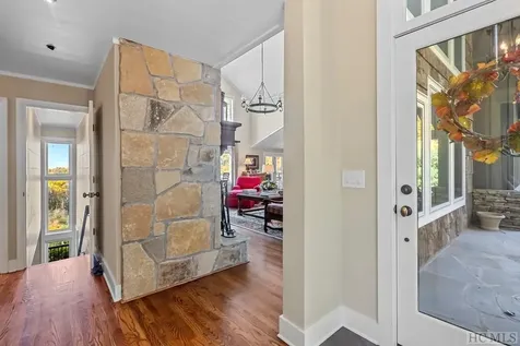 653 Country Club Drive Highlands NC 28741