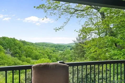 653 Country Club Drive Highlands NC 28741