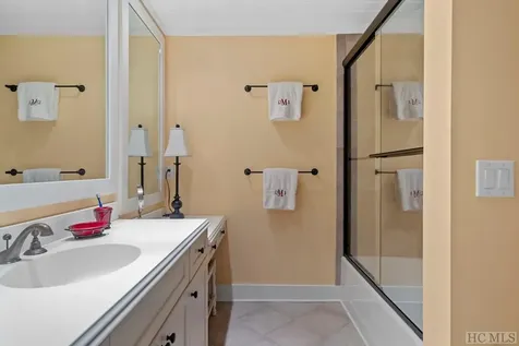 653 Country Club Drive Highlands NC 28741