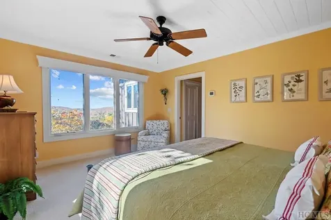 653 Country Club Drive Highlands NC 28741