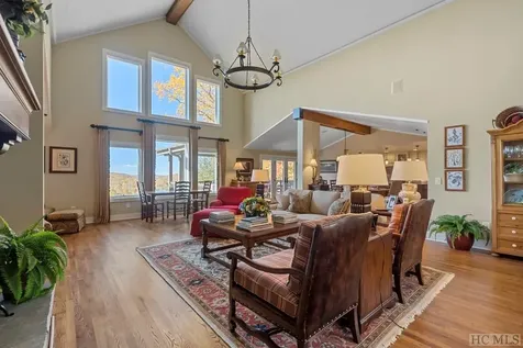 653 Country Club Drive Highlands NC 28741